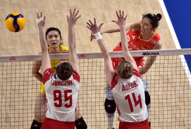 黄金甲体育-中国女排世联赛9胜3负进总决赛 攻强守弱仍需调整