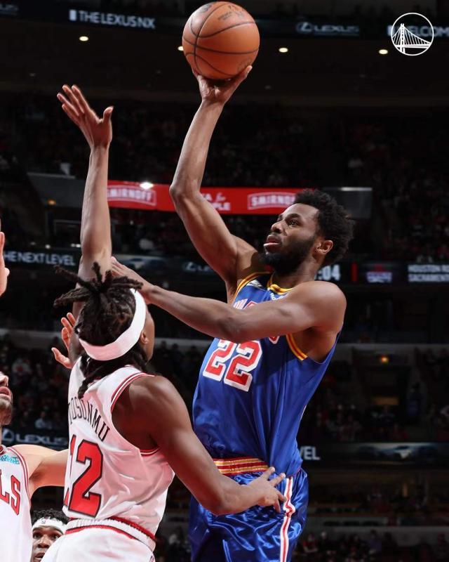 黄金甲体育-勇士大胜公牛止颓 可是球迷等的华彩远未到来